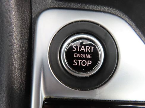 Used 2025 Nissan Sentra SV FWD image 18