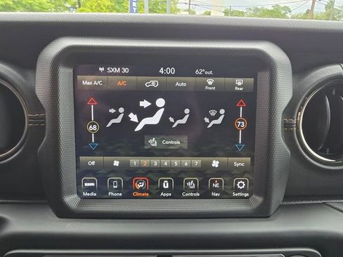 Used 2021 Jeep Wrangler Unlimited Sahara AWD/4WD image 18