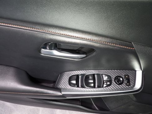 Used 2021 Nissan Sentra SR w/ Electronics Package image 9