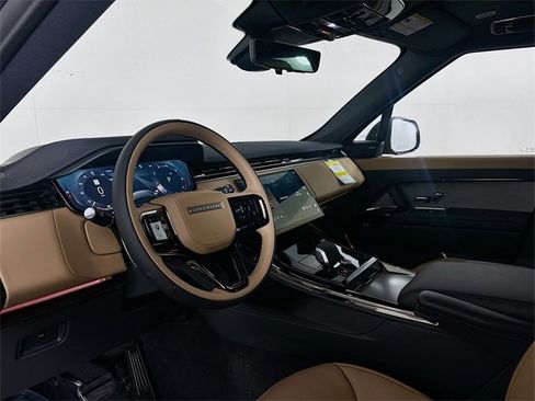 New 2026 Land Rover Range Rover Sport Dynamic SE image 9