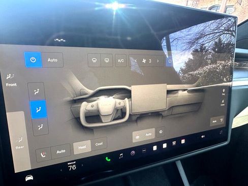 Used 2023 Tesla Model X image 31