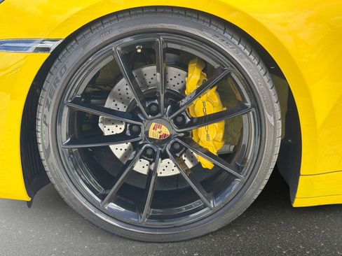 Used 2022 Porsche 911 Carrera image 11