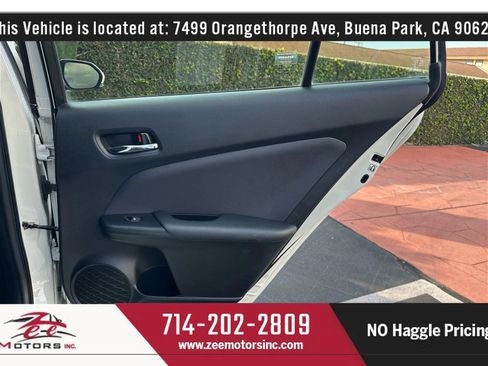 Used 2016 Toyota Prius Three image 44