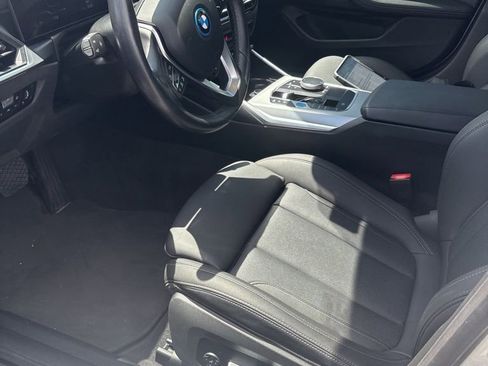 Used 2023 BMW i4 eDrive40 RWD image 3