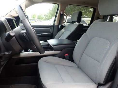 Used 2019 RAM 1500 Big Horn AWD/4WD image 7