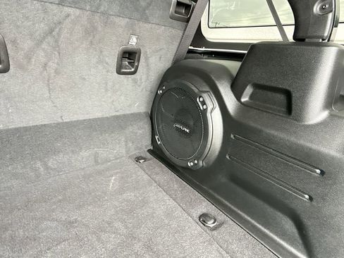 Used 2023 Jeep Wrangler Unlimited Sahara w/ Cold Weather Group image 31