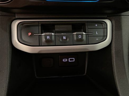 Certified 2023 GMC Acadia SLE w/ Driver Convenience Package image 19