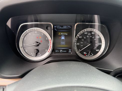 Used 2017 Nissan Titan SL w/ Off-Road Package AWD/4WD image 16