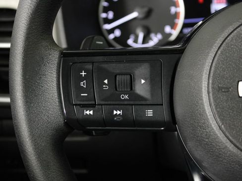 Certified 2023 Nissan Rogue SV image 26