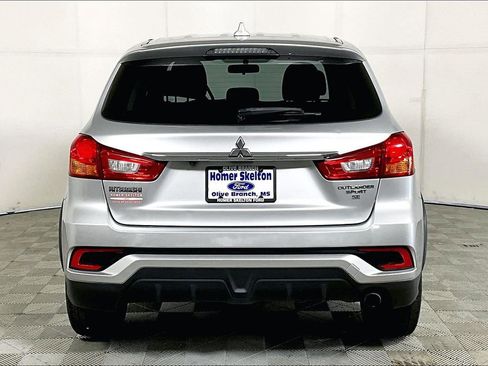Used 2019 Mitsubishi Outlander Sport SE image 4