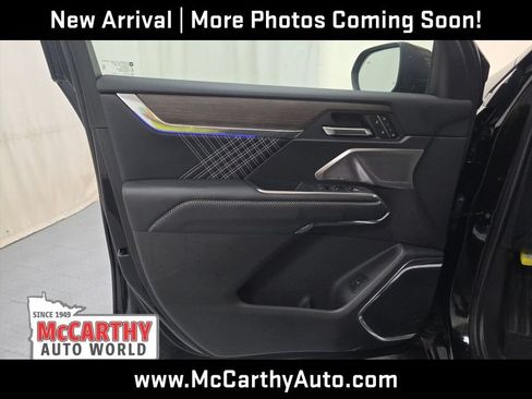 Used 2025 GMC Acadia Denali w/ Super Cruise Package AWD/4WD image 5