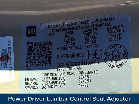 Used 2024 GMC Canyon AT4 w/ Canyon Safety Plus Package image 32