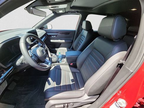 Used 2026 Honda CR-V Sport Touring image 4