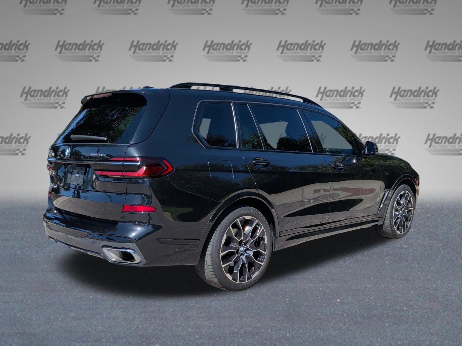 Used 2023 BMW X7 xDrive40i w/ M Sport Package AWD/4WD image 7