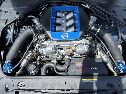 Used 2017 Nissan GT-R Premium w/ Premium Interior Package AWD/4WD image 18