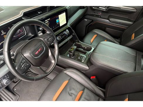 Used 2023 GMC Sierra 1500 AT4 w/ AT4 Premium Package AWD/4WD image 10