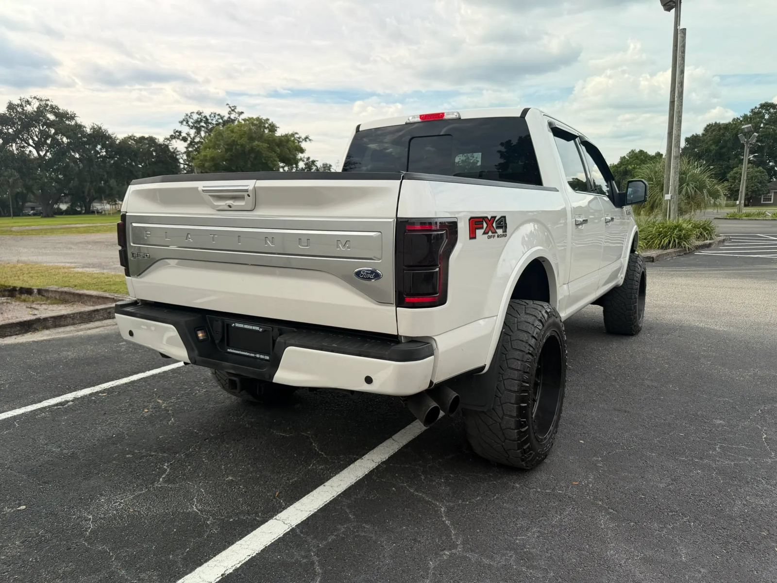 Used 2017 Ford F150 Platinum w/ Technology Package AWD/4WD image 5
