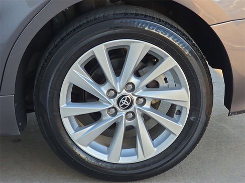 Used 2024 Toyota Camry LE image 28
