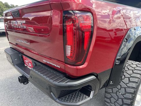 Used 2022 GMC Sierra 2500 Denali AWD/4WD image 26