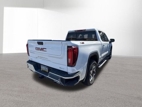 Used 2024 GMC Sierra 1500 SLT w/ SLT Premium Plus Package AWD/4WD image 8