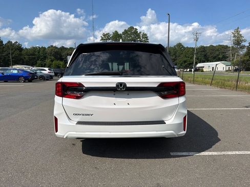 Used 2025 Honda Odyssey EX-L image 6