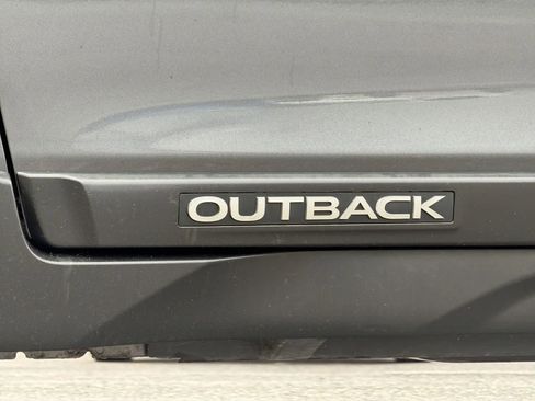 Used 2018 Subaru Outback 2.5i Premium AWD/4WD image 13