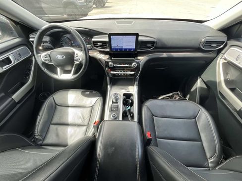 Used 2023 Ford Explorer Limited image 15