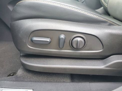 Certified 2023 Chevrolet Equinox Premier image 22