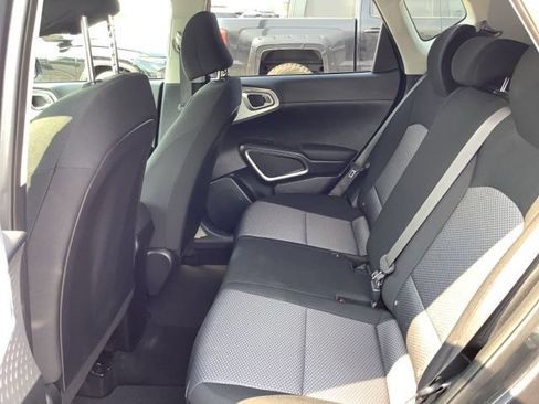 Used 2022 Kia Soul LX FWD image 10