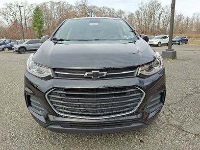 Used 2022 Chevrolet Trax LT w/ Midnight Edition