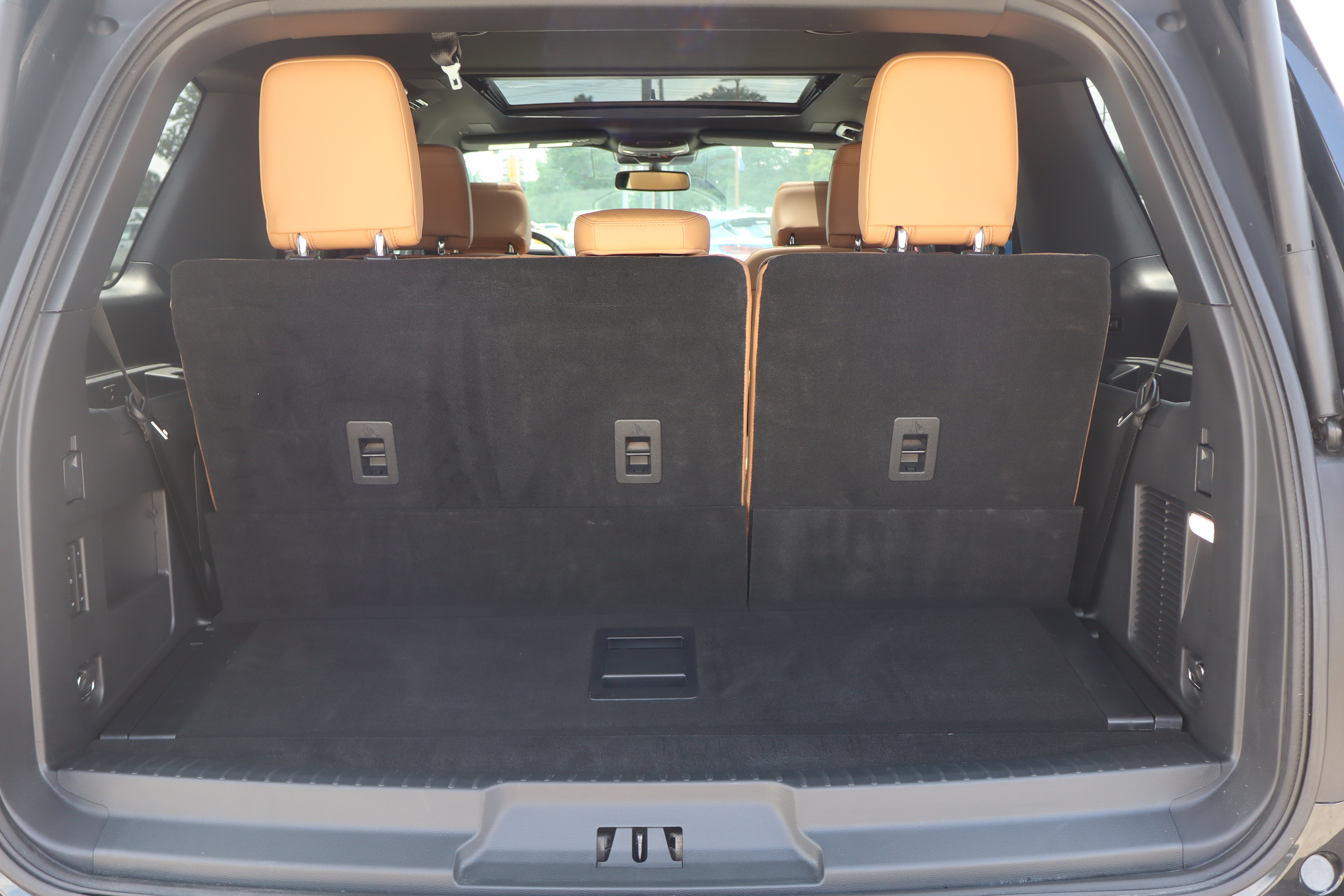 Used 2024 Ford Expedition Platinum AWD/4WD image 37
