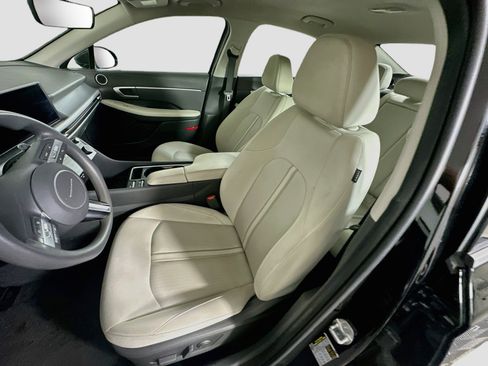 Used 2025 Hyundai Sonata SEL FWD image 13