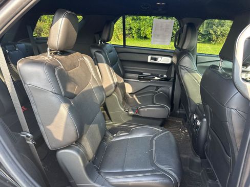 Used 2022 Ford Explorer ST w/ Equipment Group 401A AWD/4WD image 20