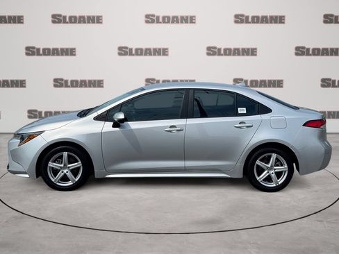 Used 2024 Toyota Corolla LE FWD image 2
