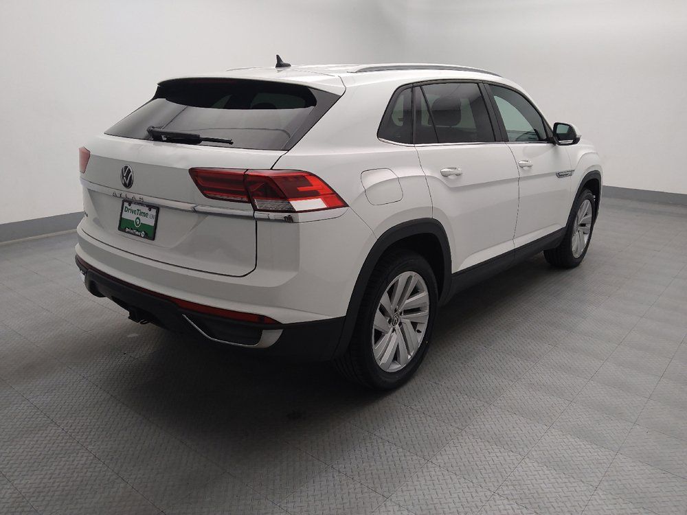 Used 2022 Volkswagen Atlas Cross Sport SE FWD image 9