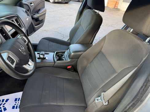 Used 2014 Dodge Charger SE image 21