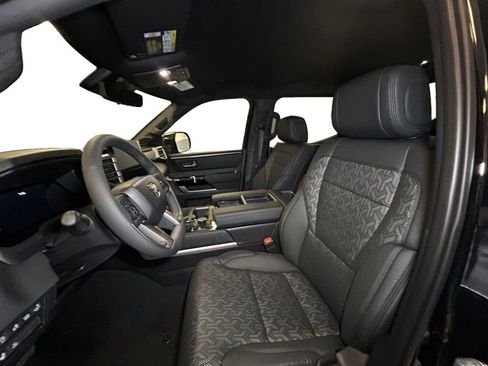 Used 2025 Toyota Tundra Limited image 9