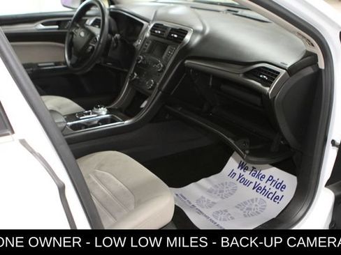 Used 2018 Ford Fusion S FWD image 20
