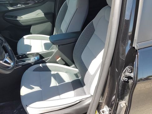 Used 2024 Chevrolet TrailBlazer LT w/ Convenience Package FWD image 10