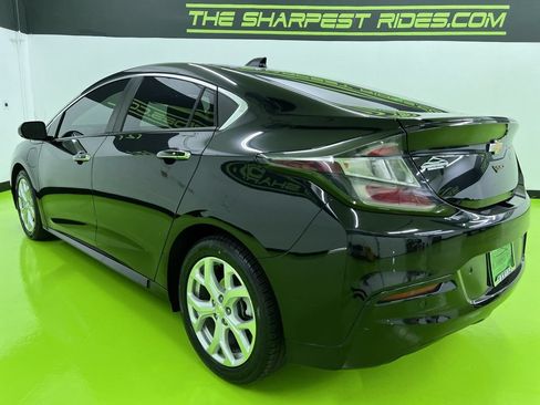 Used 2017 Chevrolet Volt Premier w/ Driver Confidence II Package FWD image 7