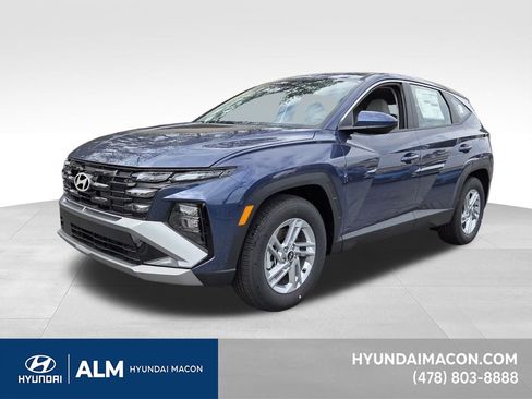New 2026 Hyundai Tucson SE image 1