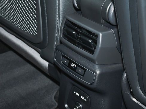 Used 2024 Audi Q4 e-tron Premium Plus w/ Premium Plus image 51