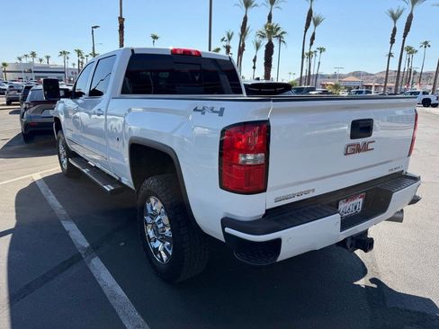 Used 2016 GMC Sierra 2500 Denali w/ Duramax Plus Package AWD/4WD image 19