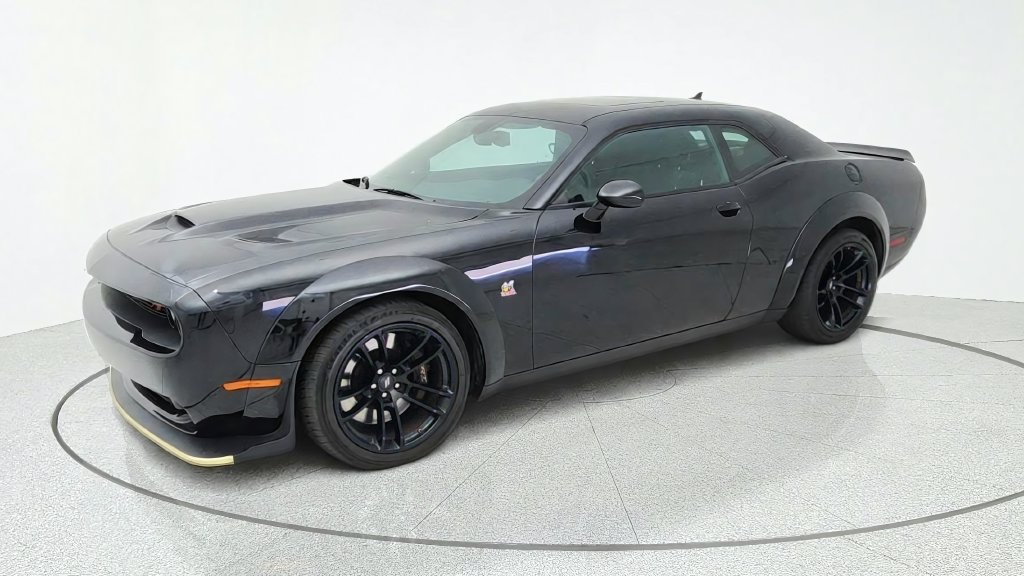 Used 2023 Dodge Challenger R/T Scat Pack RWD image 3
