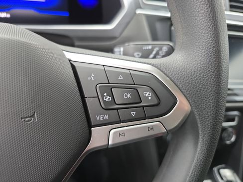 Certified 2022 Volkswagen Tiguan S image 17
