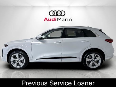 Certified 2025 Audi Q5 Premium Plus w/ Premium Plus image 2