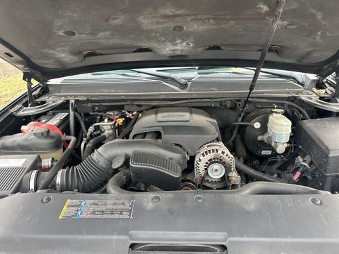 Used 2007 Cadillac Escalade AWD w/ Information Package image 17