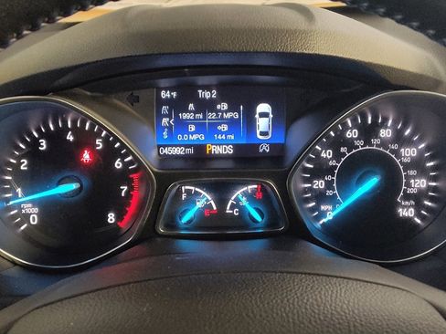 Used 2017 Ford Escape SE w/ Equipment Group 201A image 23