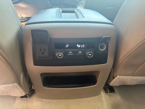 Used 2017 Chevrolet Tahoe LT RWD image 26