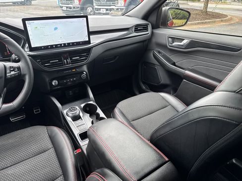 Used 2023 Ford Escape ST-Line w/ Tech Pack #1 FWD image 29